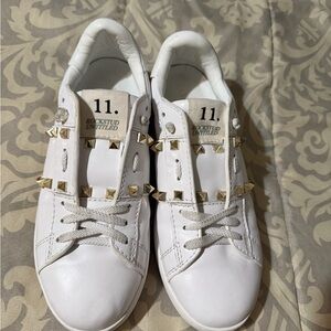 Valentino Garavani White Rockstud Sneakers